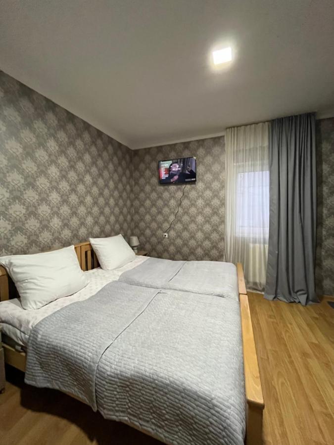 Hillside Guesthouse Боржомі Екстер'єр фото