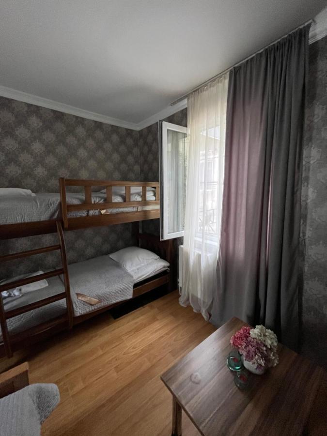 Hillside Guesthouse Боржомі Екстер'єр фото