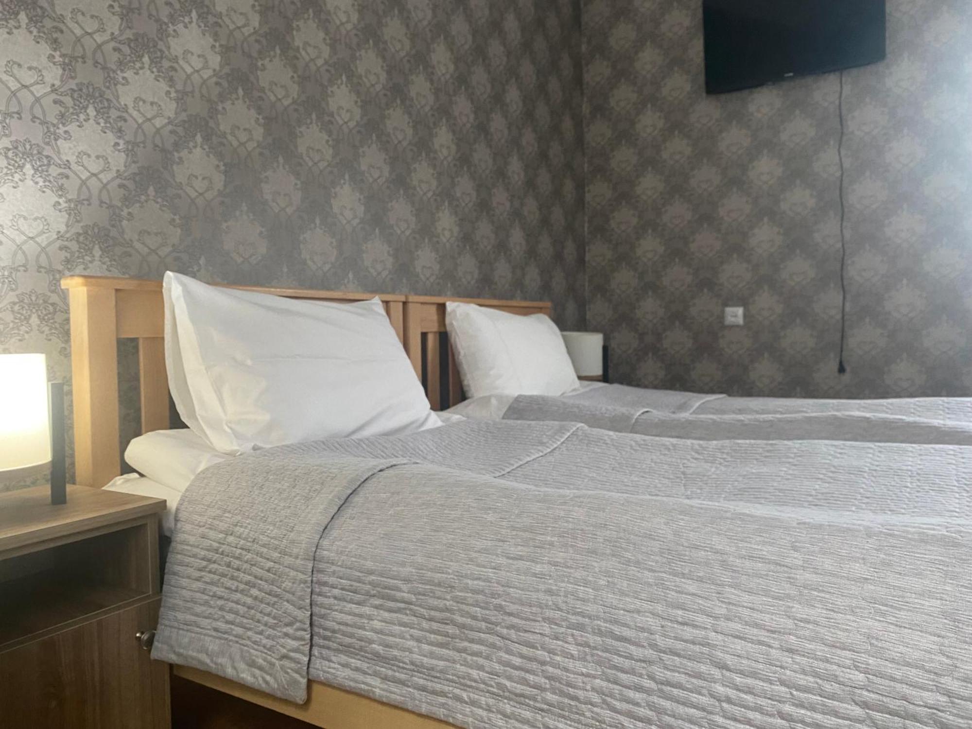 Hillside Guesthouse Боржомі Екстер'єр фото