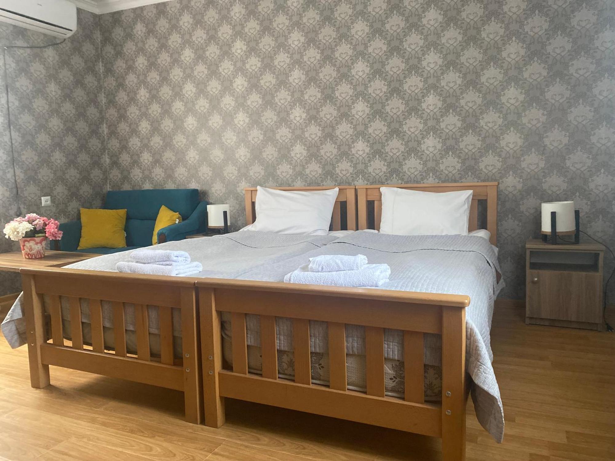 Hillside Guesthouse Боржомі Екстер'єр фото
