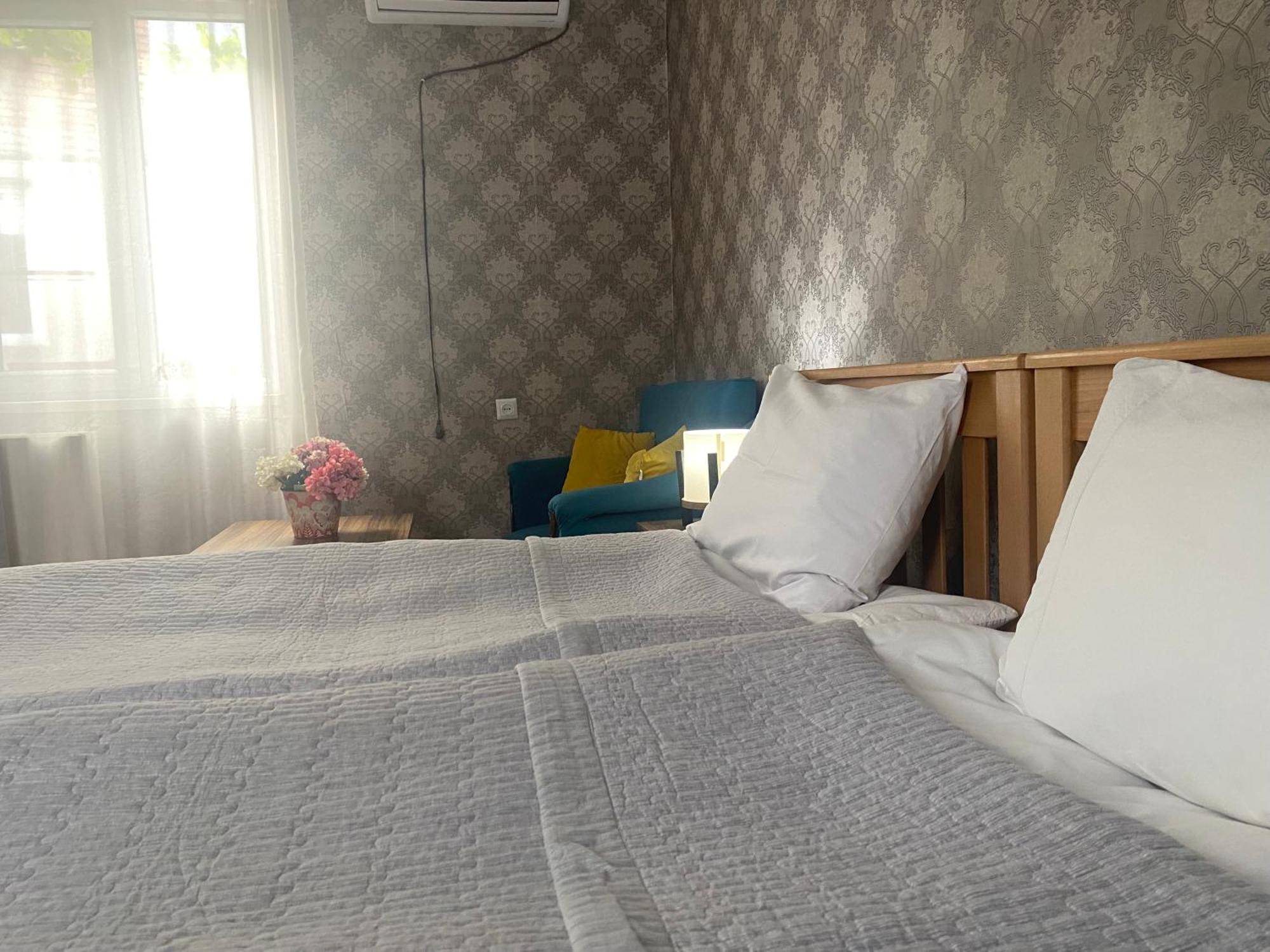 Hillside Guesthouse Боржомі Екстер'єр фото