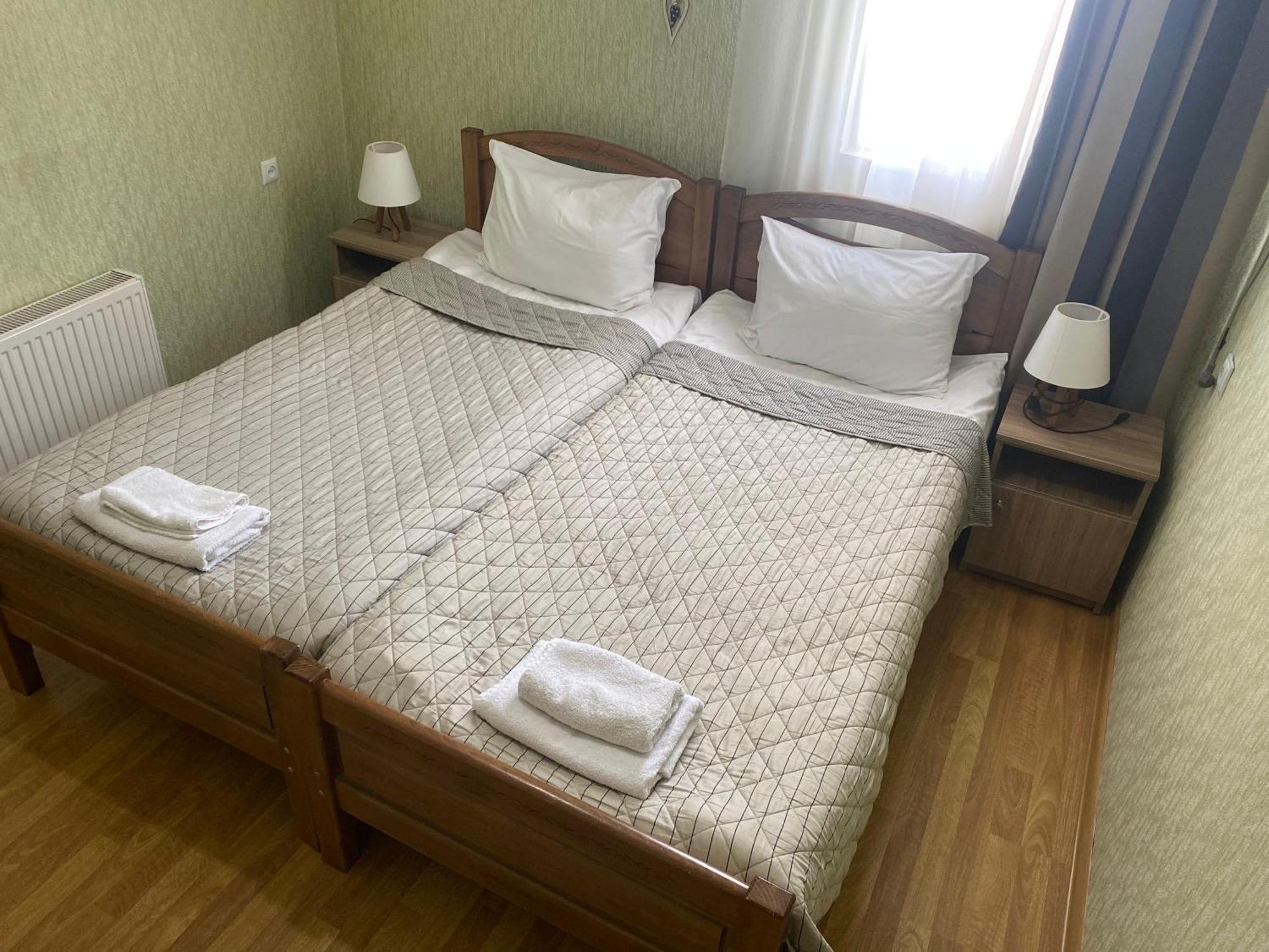 Hillside Guesthouse Боржомі Екстер'єр фото