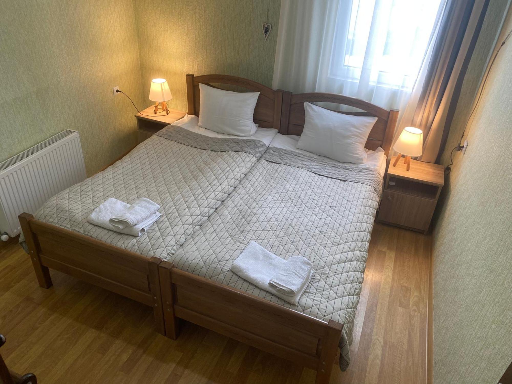 Hillside Guesthouse Боржомі Екстер'єр фото